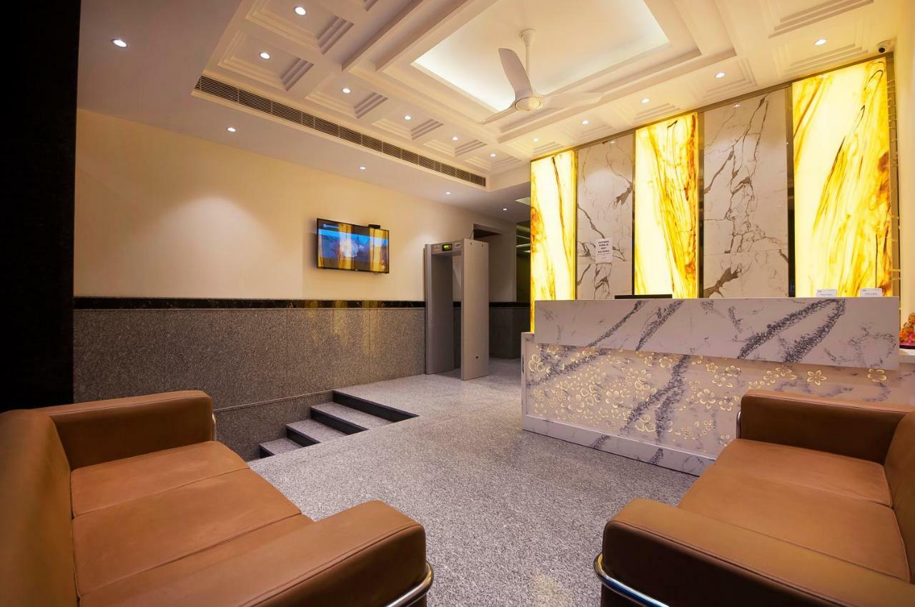 Hotel Z Suites- Delhi Igi Airport 뉴델리 외부 사진