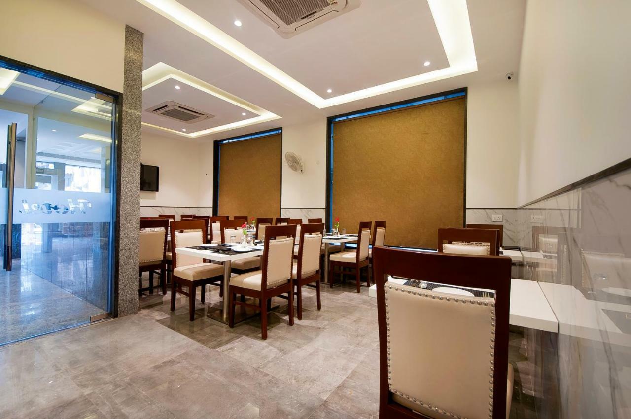 Hotel Z Suites- Delhi Igi Airport 뉴델리 외부 사진